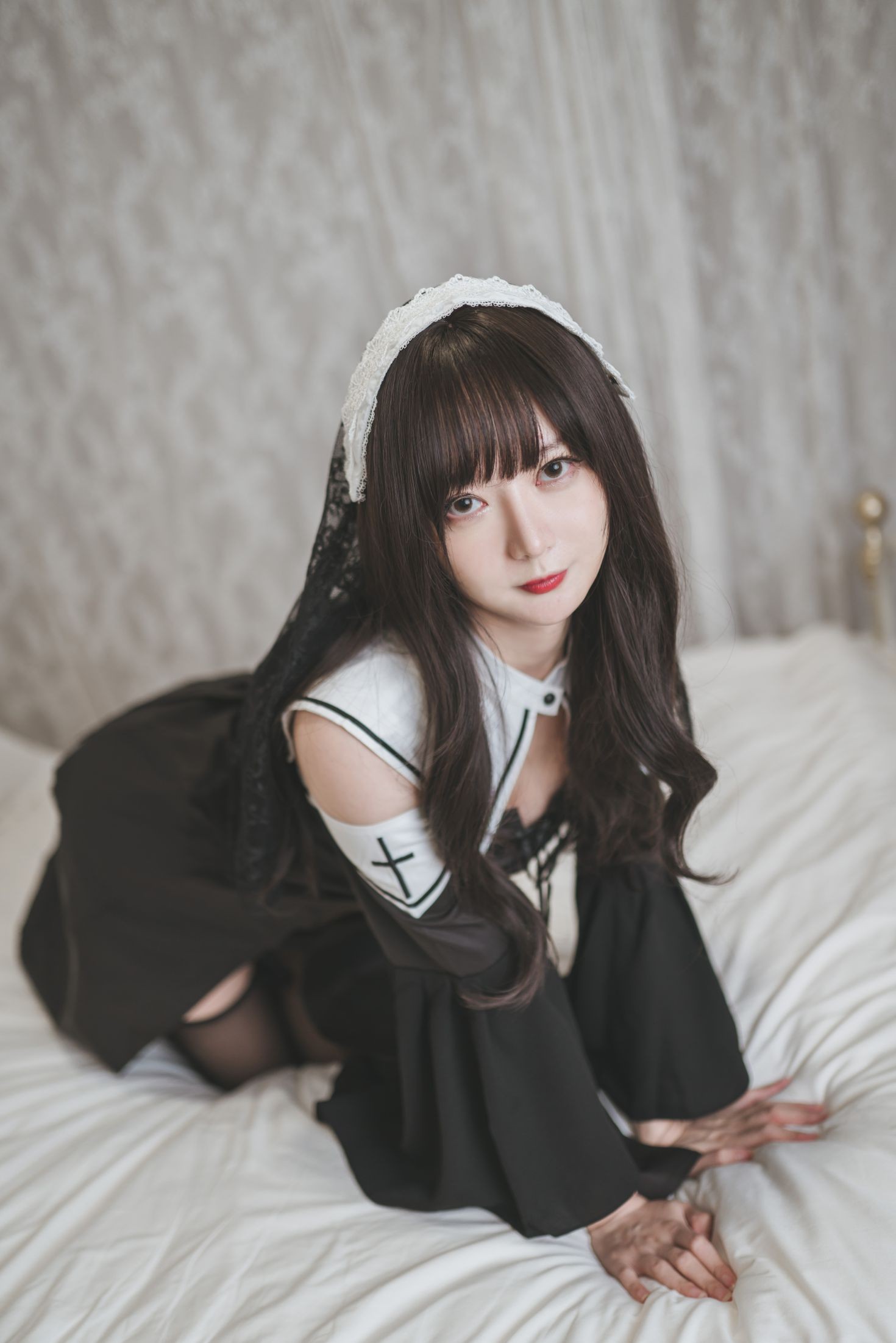 51酱-Cosplay黑丝修女