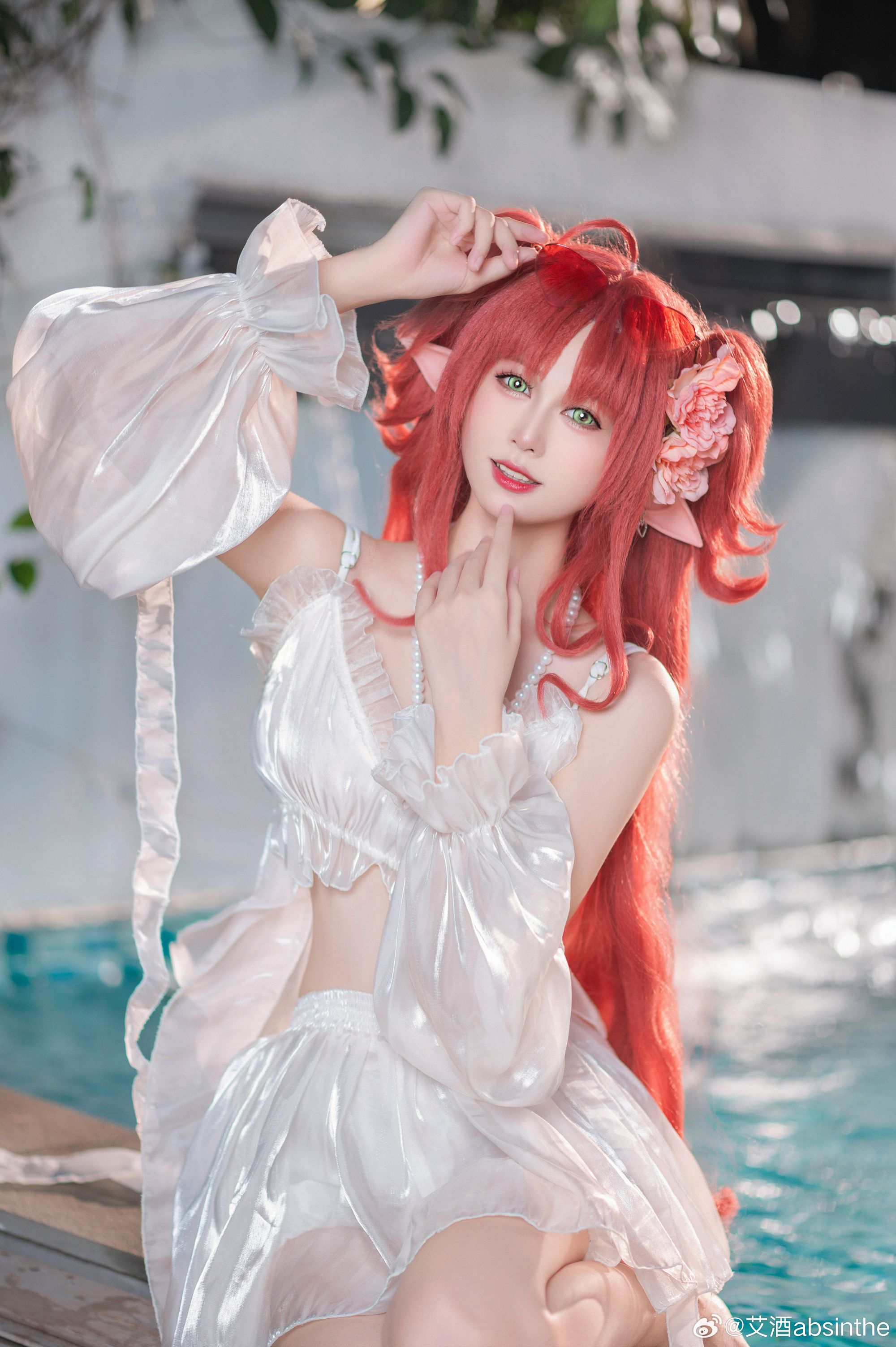 夏日绝美 cosplay 泳装，让你成为海滩焦点